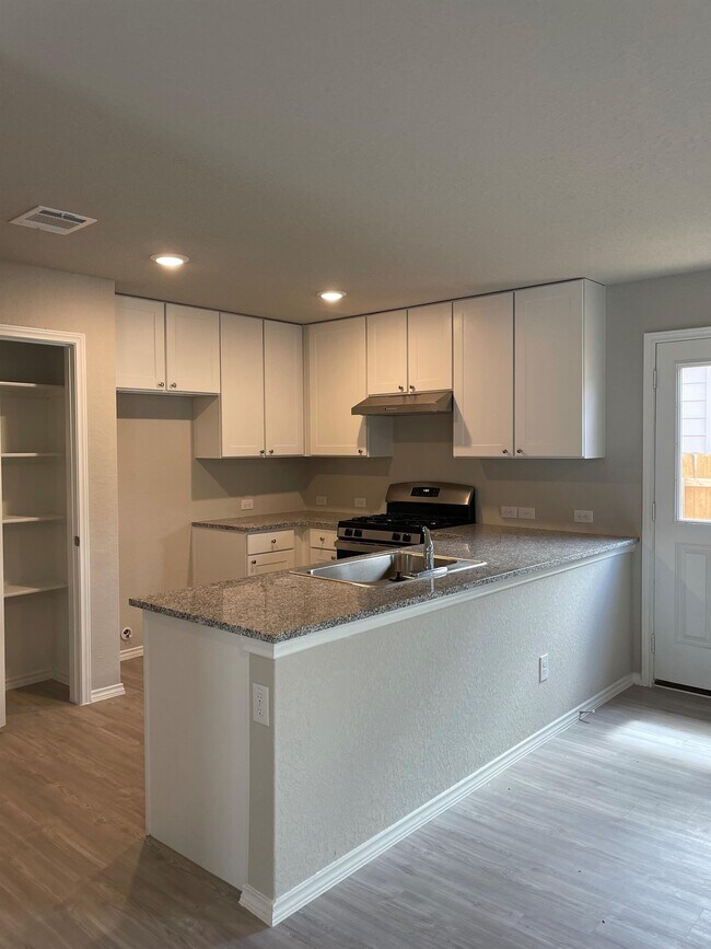 Foto del edificio - 10779 Prusiner Rd