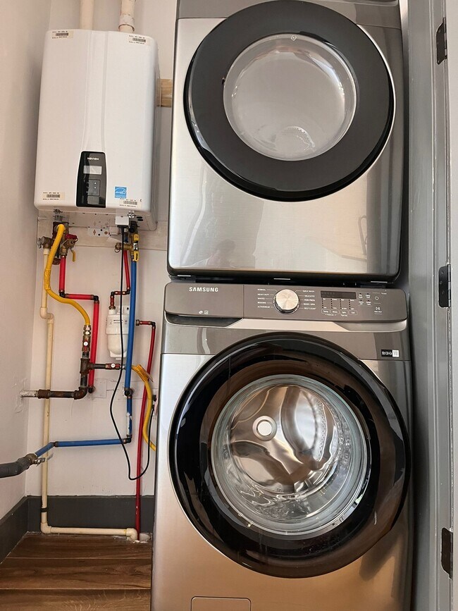 Building Photo - 324 Arlington Ave