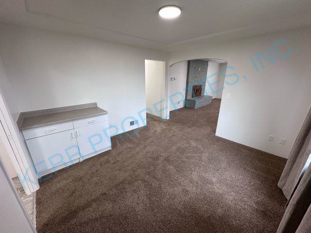 Foto del edificio - Discover Unlimited Potential: Spacious 3,696 Sq Ft Property in Clackamas, OR!