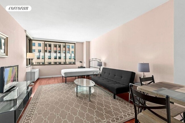 Building Photo - 350 W 50th St