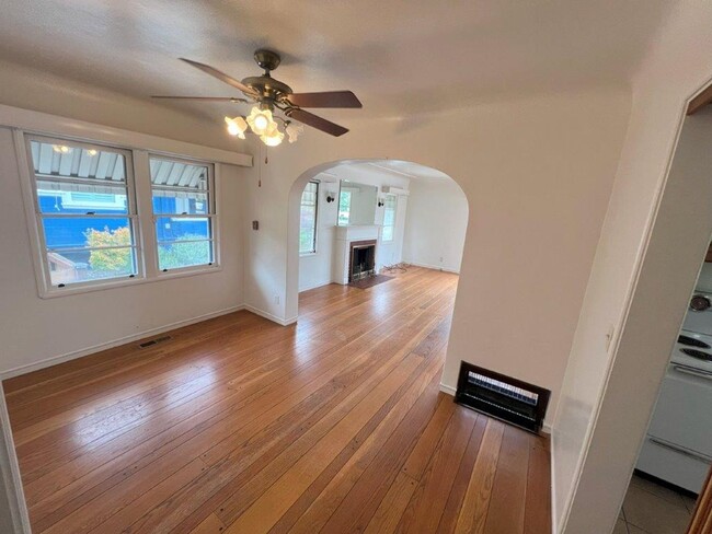 Building Photo - Nor Cal Realty Inc, - Coming soon - 3 Bd 2...
