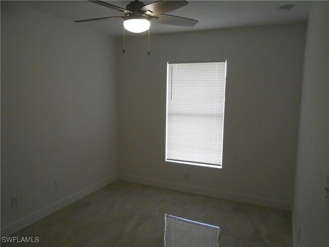 Building Photo - 355 Justice Ave