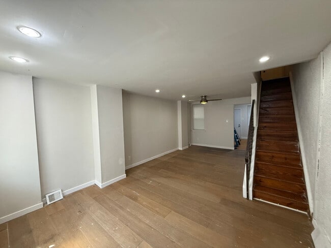 Building Photo - 2619 Gerritt St