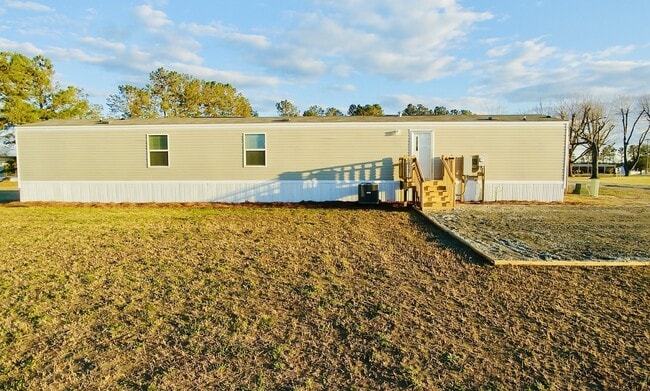 Building Photo - 108 Blissful Ct