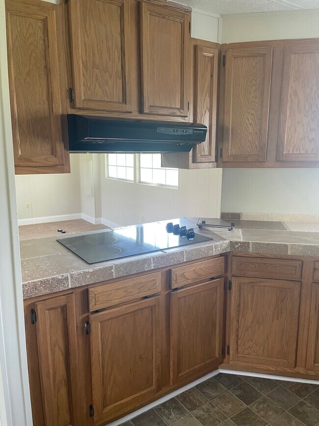 Foto del edificio - 4802 Big Springs Rd