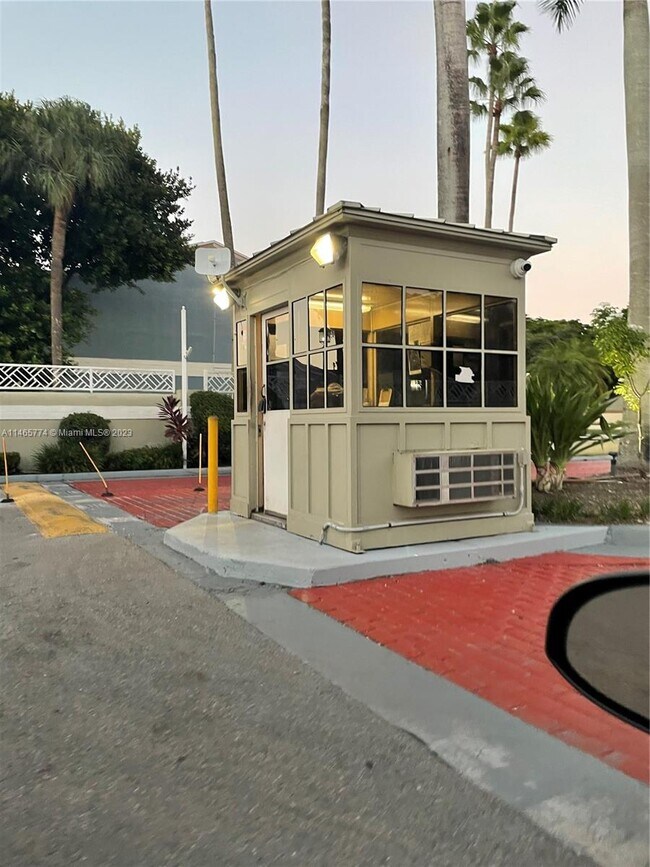 Building Photo - 6755 NW 175th Ln