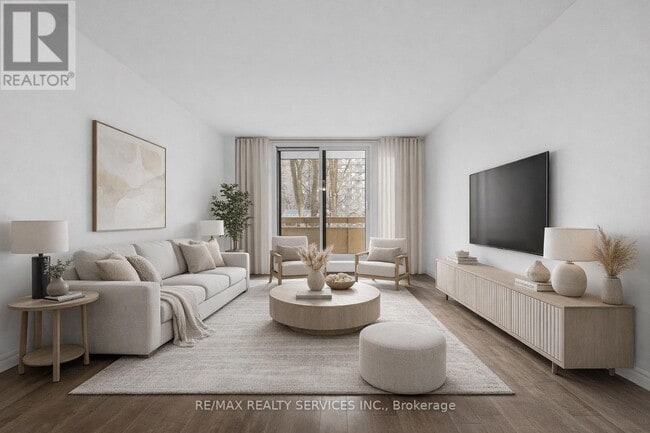 Photo du bâtiment - 223 Jackson St W