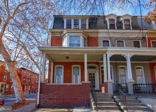 Building Photo - 302 N Lime St
