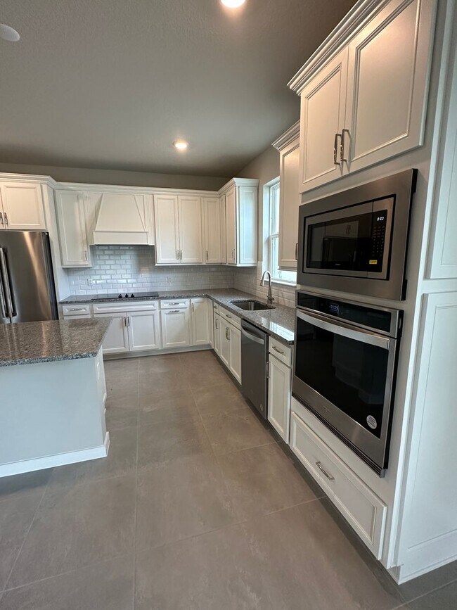 Foto del edificio - Stunning 4/2 close to Lake Nona!!