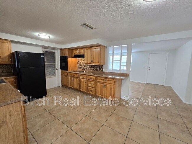 Building Photo - 1625 Colmar Dr
