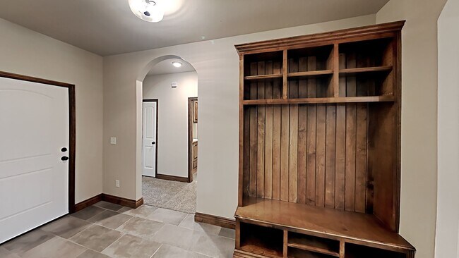 Building Photo - Luxury 3 Bedroom 2 Bathroom Home in Piedmo...