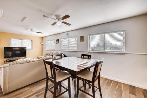 Foto del edificio - 9341 Hoffman Way