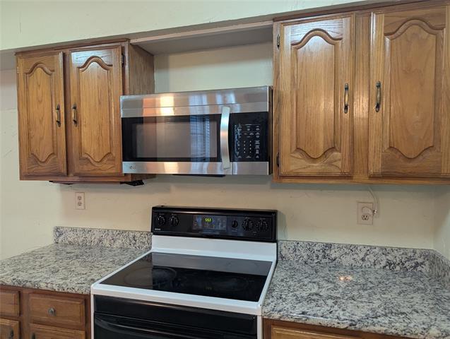 Foto del edificio - 2821 Stratford Ln
