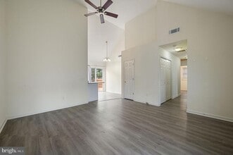Building Photo - 49 Winding Wood Dr