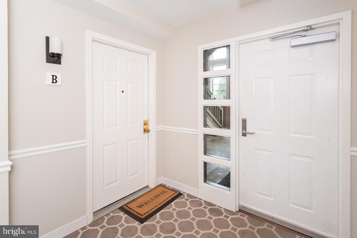 Foto principal - 7504 Ashby Ln