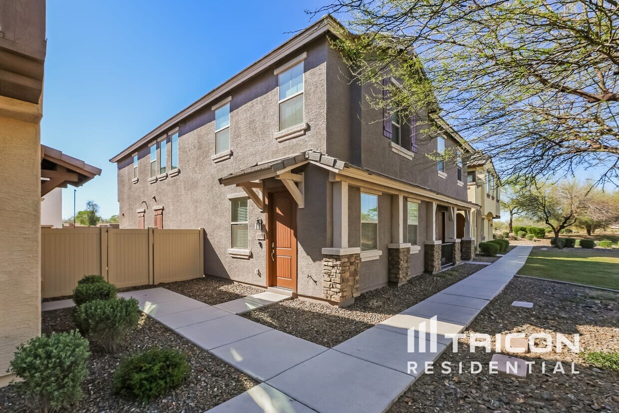 12578 W Mazatzal Drive Peoria AZ Townhome Rentals in Peoria AZ