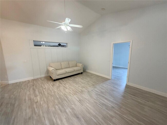 Foto del edificio - 2511 Rushmore St