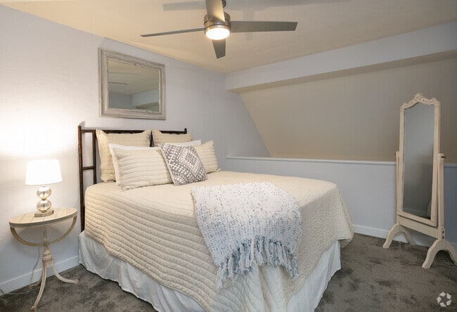 Bedroom - Treebecka Park Apartments