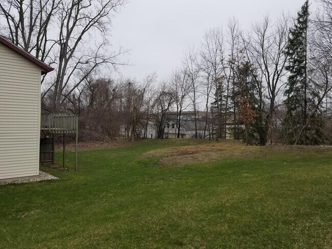 Foto del edificio - 1623 Lamberton Lake Dr NE