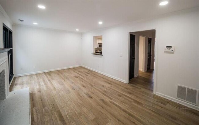 Foto del edificio - 1008 Windy Oaks Ct
