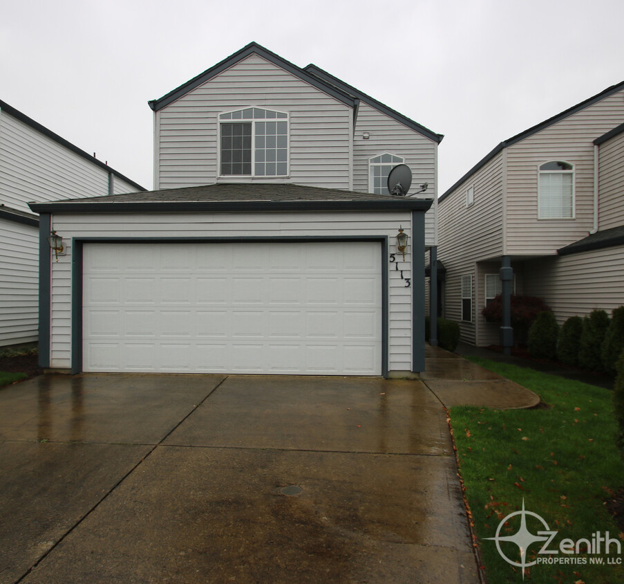 Foto principal - Wonderful 3 Bedroom Home in Vancouver! Upd...