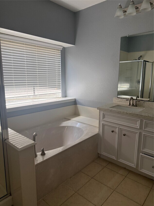 Building Photo - 4727 Heritage Country Ln