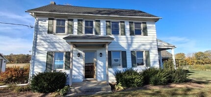 Building Photo - 2513 Donegal Springs Rd