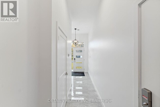Photo du bâtiment - 830 Maplewood Ave