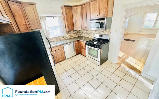 Foto del edificio - 1818 Mignon Ave