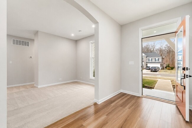Building Photo - 807 Littleton Dr