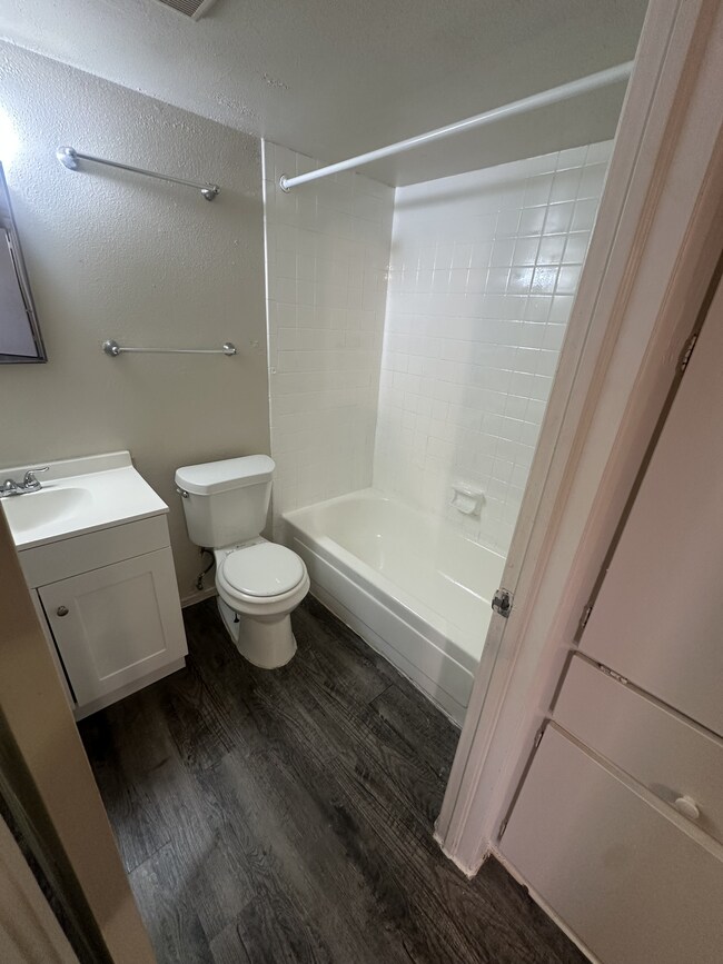 Baño - Cielo Hills Apartments