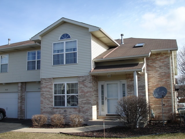 Primary Photo - 7426 Maple Dr