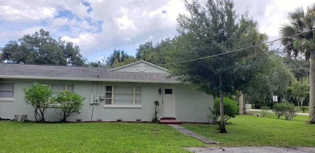 Building Photo - 2590 Rainbow Dr