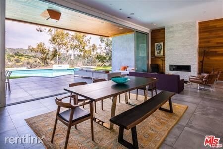 Building Photo - 4 br, 5 bath House - 2708 Carmar Dr