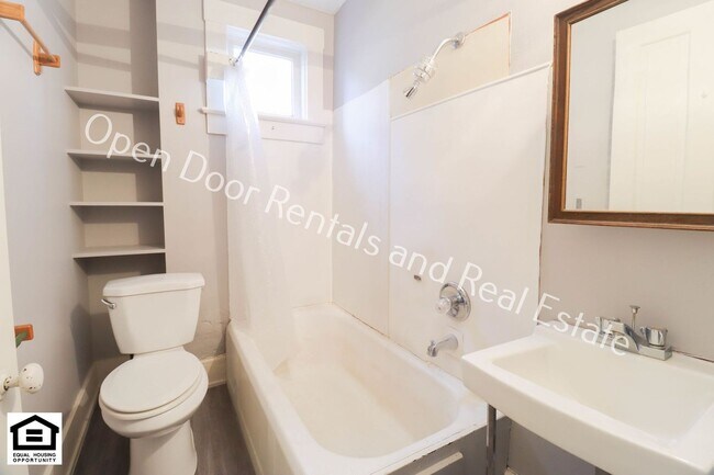 Foto del edificio - 109 S State St