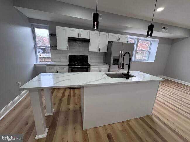 Foto del edificio - 5362 Arlington St