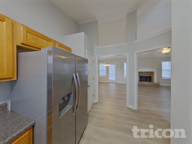 Foto del edificio - 299 Greystone Cir