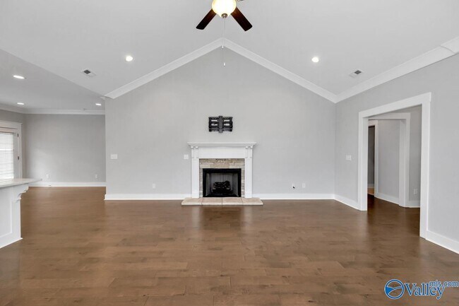 Building Photo - 4312 SE Willow Bend Ln
