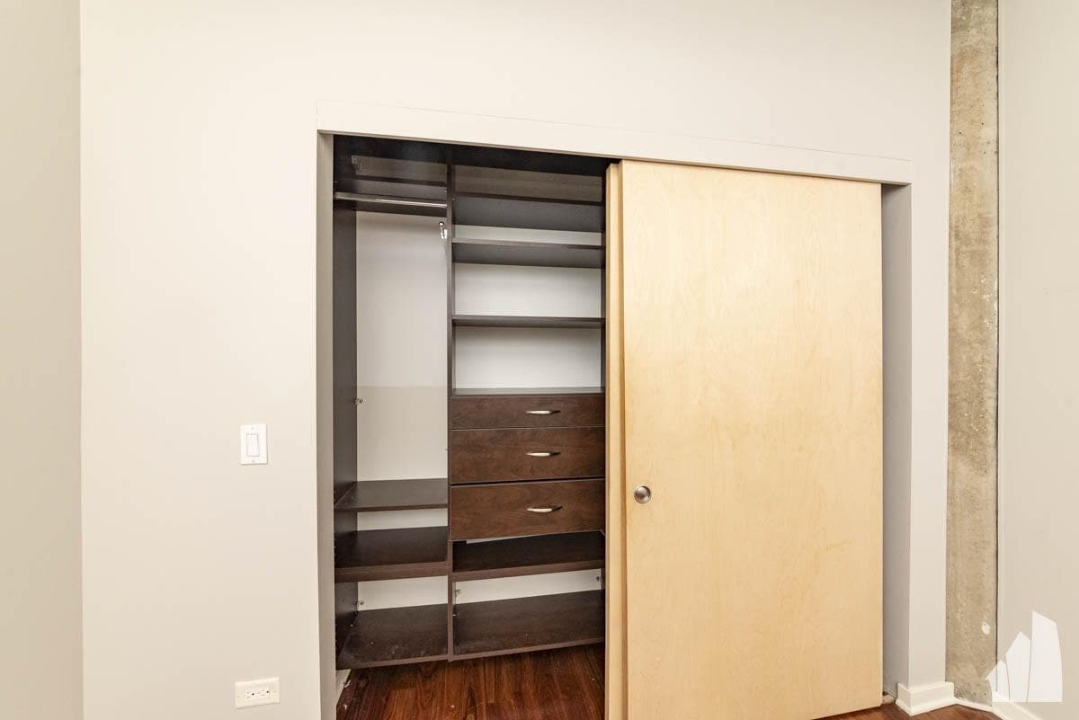 2 bedroom in Chicago IL 60654 - 2 bedroom in Chicago IL 60654
