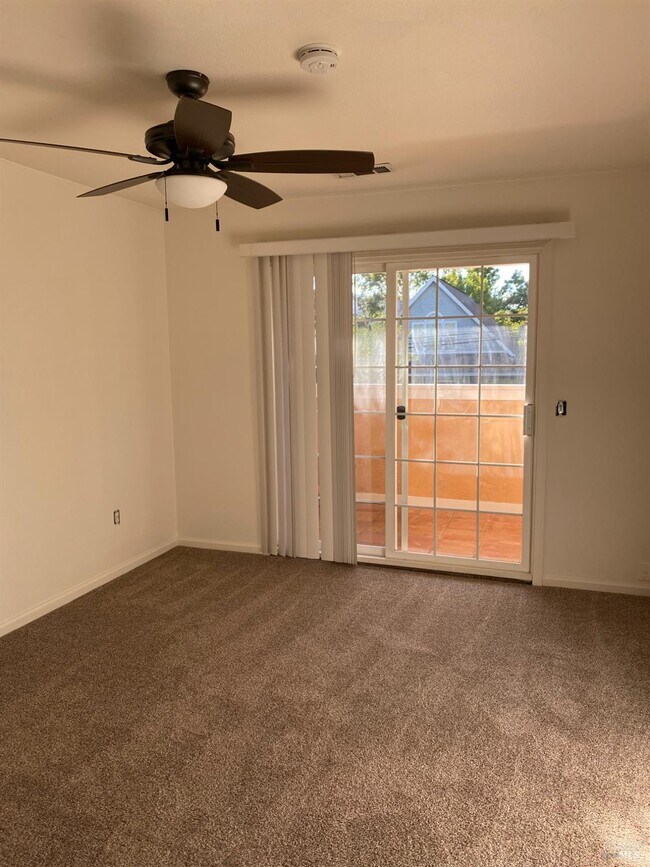 Foto del edificio - 829 Hunt Ave