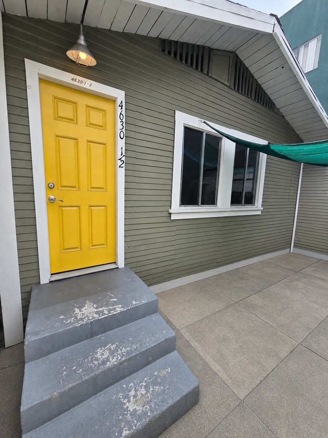 Building Photo - 4628 York Blvd