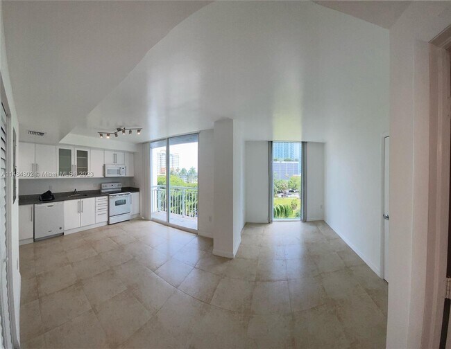 Foto del edificio - 275 NE 18th St