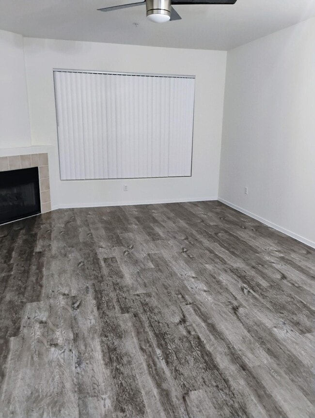 Building Photo - 7115 S Durango Dr
