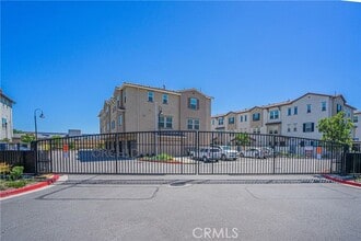 Building Photo - 1239 Bonnet Wy
