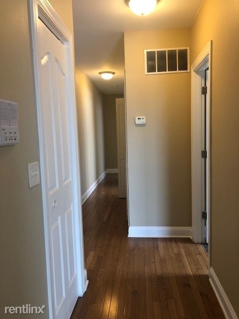 Foto del edificio - 2977 N Elston Ave