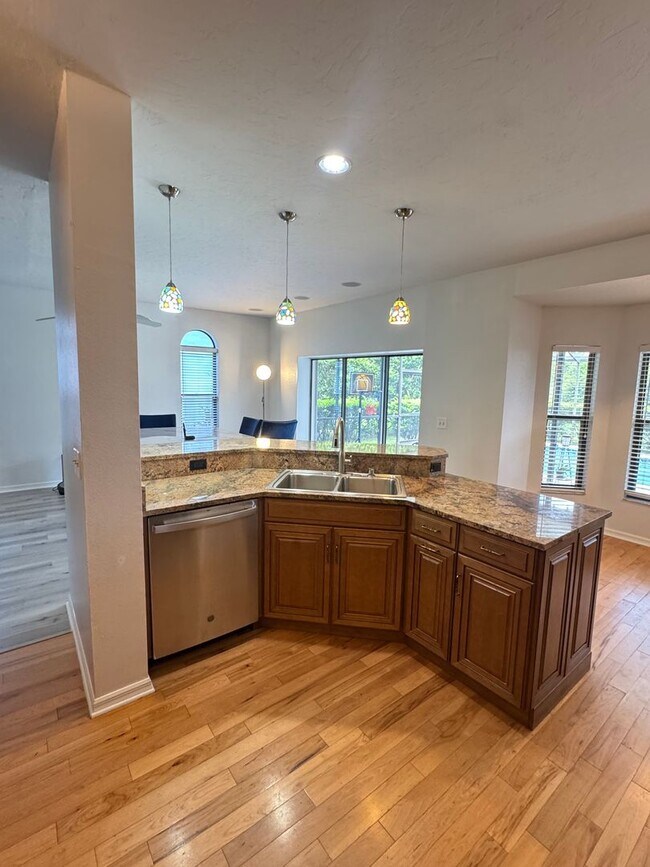 Building Photo - Annual Unfurnished 4-bedroom, 2.5-bath single family home