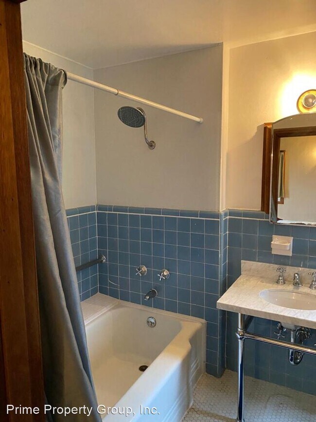 Building Photo - 3 br, 2.5 bath House - 1553 La Vereda