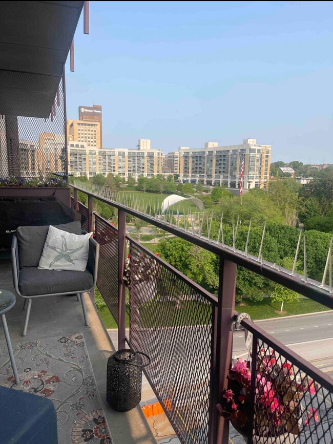 Building Photo - 3000 Farnam St