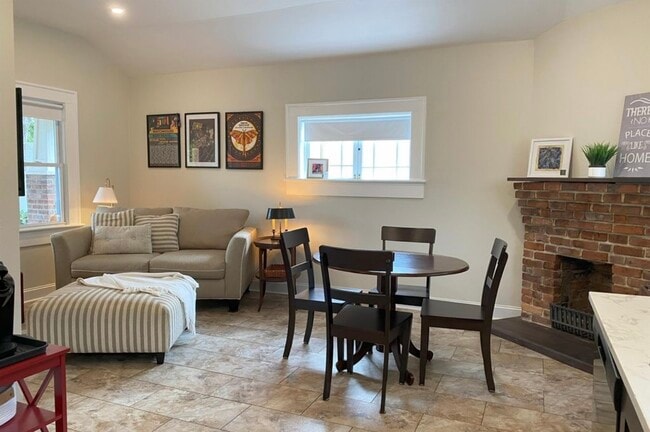 Photo - 45 N Oaklawn Ave House