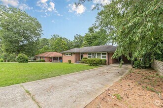 Building Photo - 2314 Bryant Dr